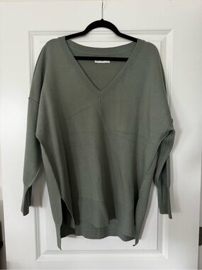 Abercrombie & Fitch Sage Green V-Neck Sweater